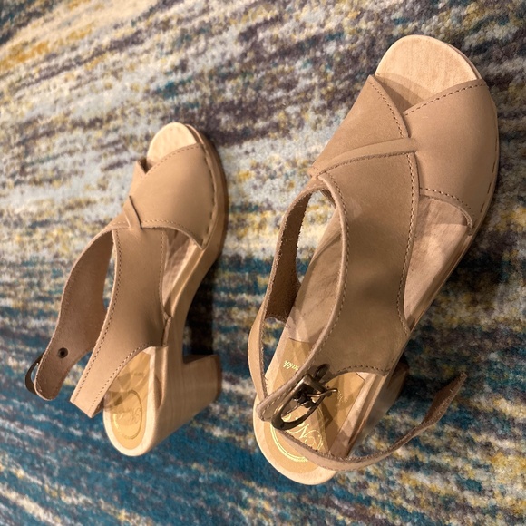 No. 6 Shoes - No. 6 bone sandal